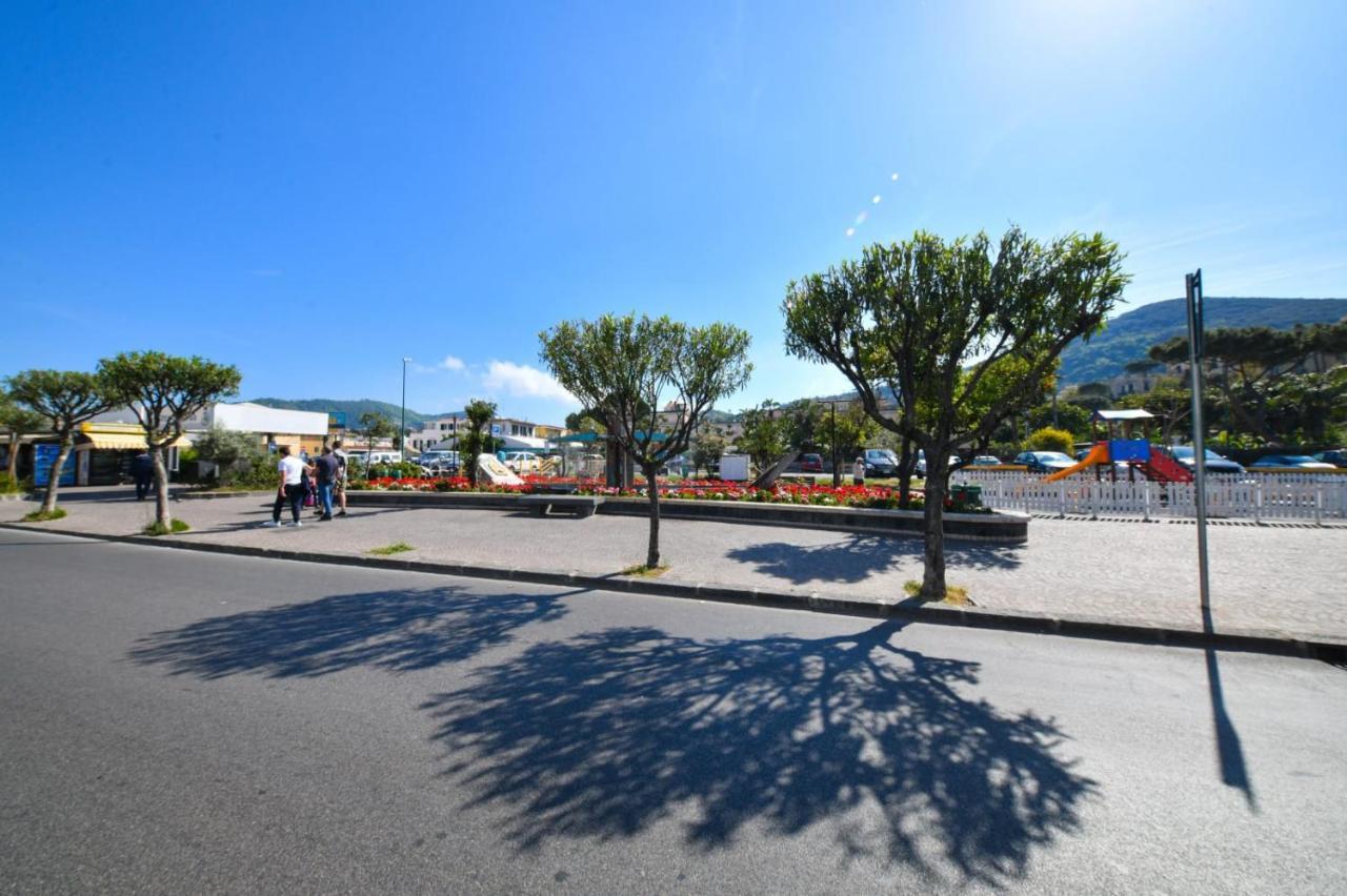 Alloggio Nuovissimo Al Centro E Rilassante Ischia Exterior foto